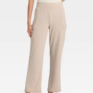 a new day Women's Beige Cargo Trousers